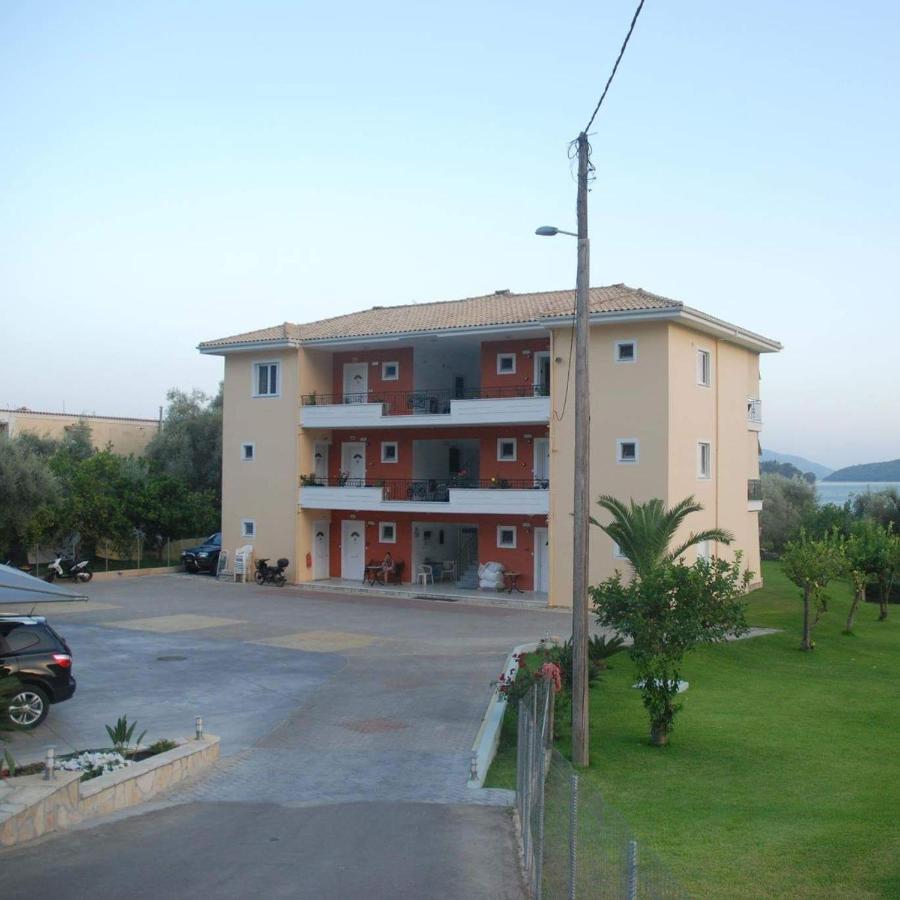 Dimosthenis Apartments 니드리 외부 사진